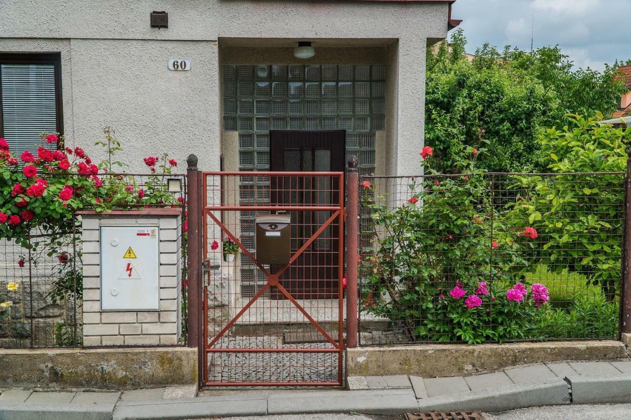 Zahradni Apartment Cesky Krumlov Luaran gambar