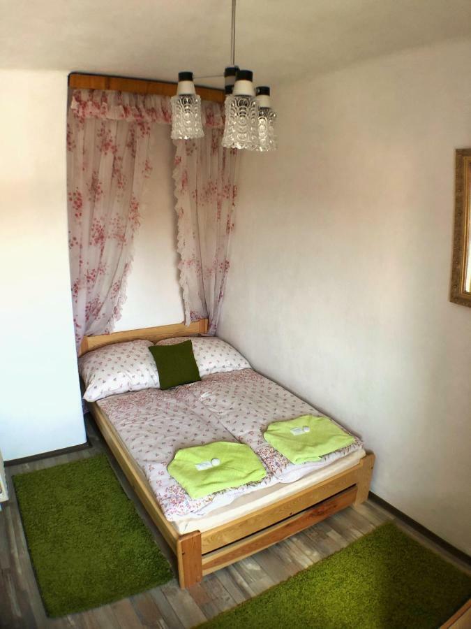 Zahradni Apartment Cesky Krumlov Luaran gambar